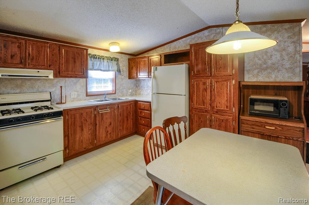 3260 Rabbit Track Road West Branch, MI 48661 - Photo 15 of 62 Gallery Image 15