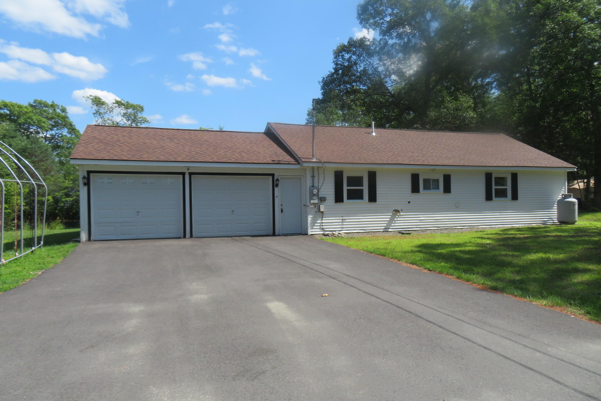 23 Knapp Ave Exd Milo, ME 04463 - Photo 2 of 17 IMG_7032