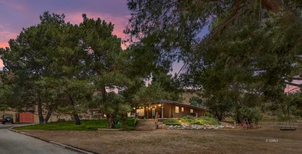 $450,000 | 3412 Indian Rock Road, Mountain Mesa, CA 93240