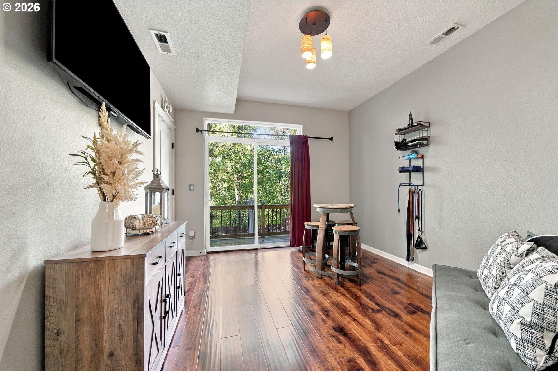 14031 Traveler Road Oregon City, OR 97045 - Photo 11 of 48 Gallery Image 11
