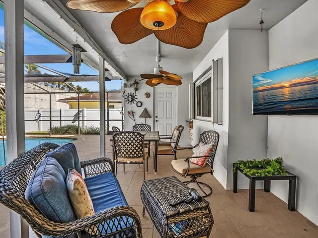 a view of a back yard of the house