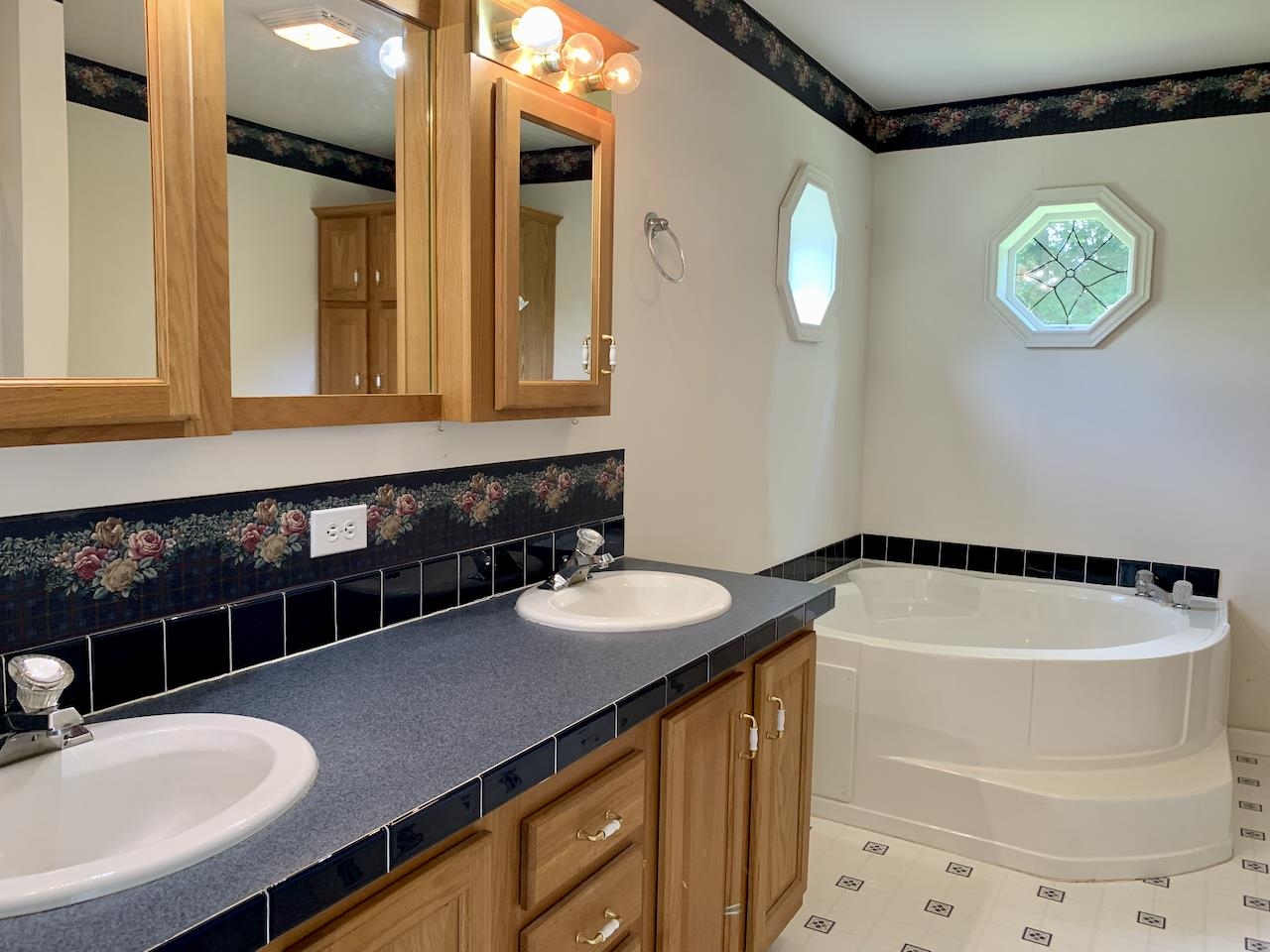 3025 Johnson Hill Road Royalton, VT 05068 - Photo 9 of 27 Gallery Image 9