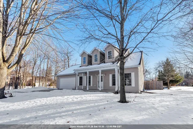 $439,500 | 104 Riverwood Court, Mishicot, WI 54228