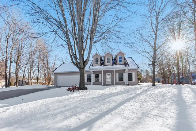 $439,500 | 104 Riverwood Court, Mishicot, WI 54228