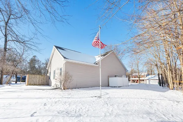 $429,900 | 104 Riverwood Court, Mishicot, WI 54228