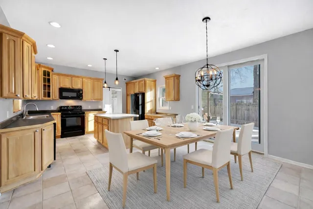 $439,500 | 104 Riverwood Court, Mishicot, WI 54228