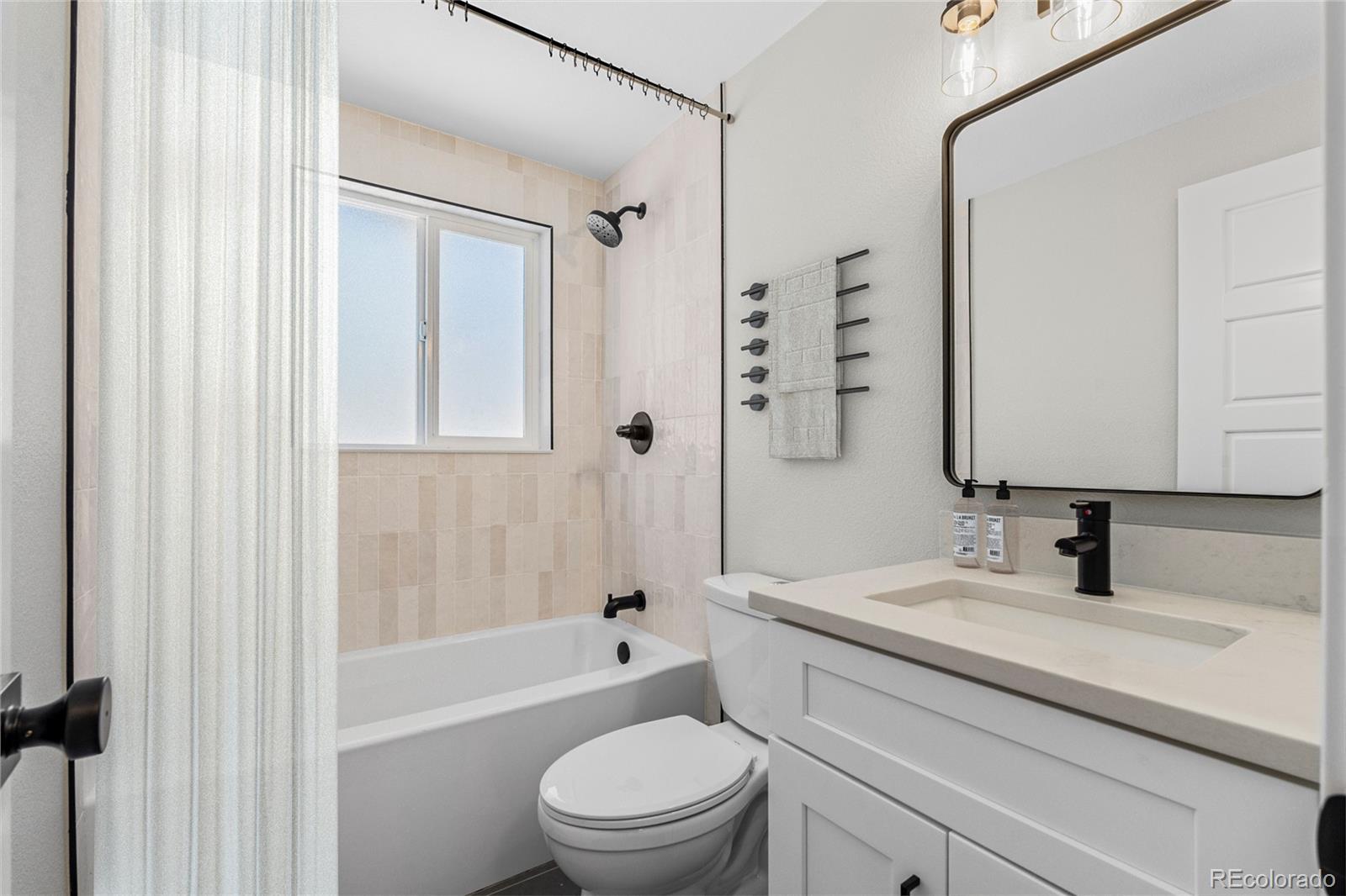 3045 Gray Street Wheat Ridge, CO 80214 - Photo 10 of 13 Gallery Image 10