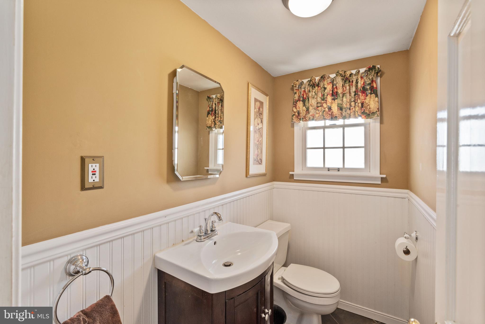 244 Makefield Road Yardley, PA 19067 - Photo 11 of 22 1st floor powder room