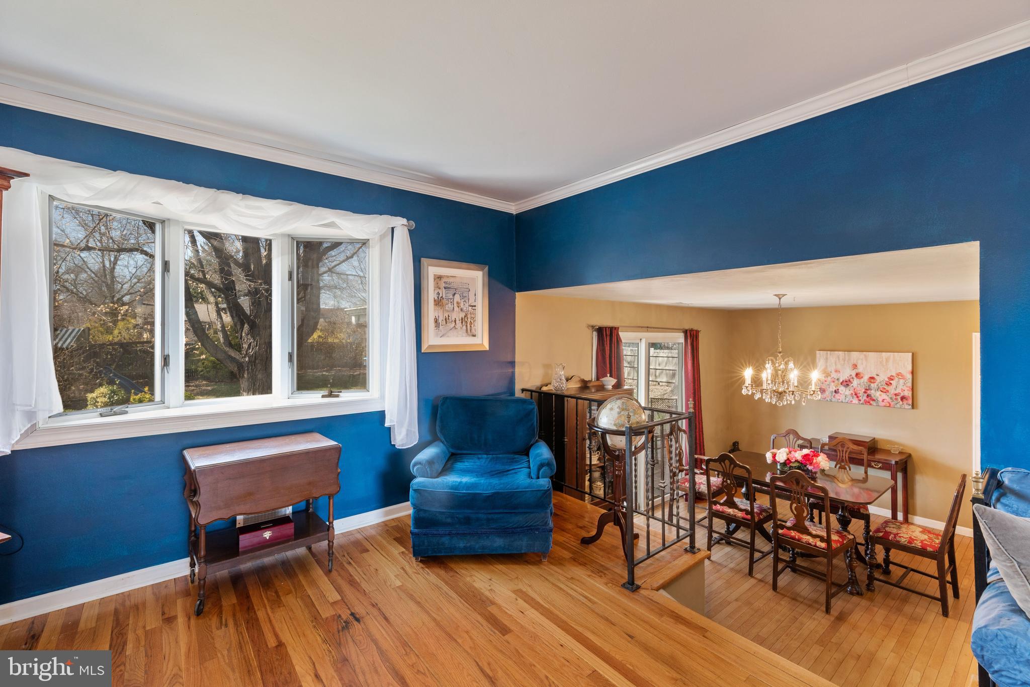 244 Makefield Road Yardley, PA 19067 - Photo 7 of 22 Living Room step down dining room