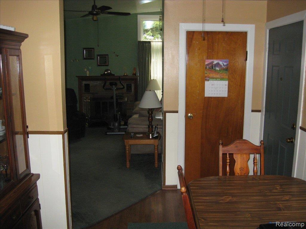 3450 Middle Road Highland, MI 48357 - Photo 11 of 22 IMG_0330