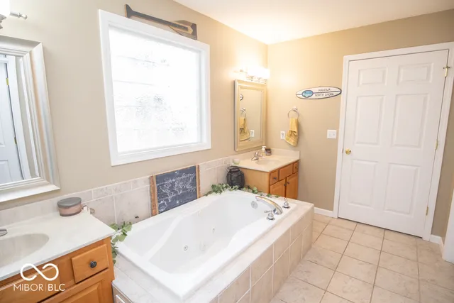 $349,000 | 1675 Twin Oaks Drive, North Vernon, IN 47265