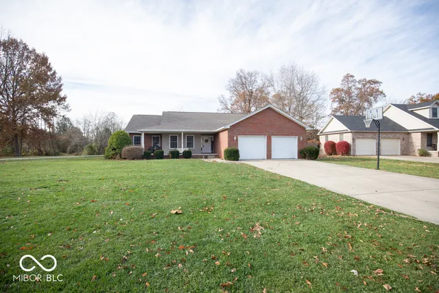 $349,900 | 1675 Twin Oaks Drive, North Vernon, IN 47265
