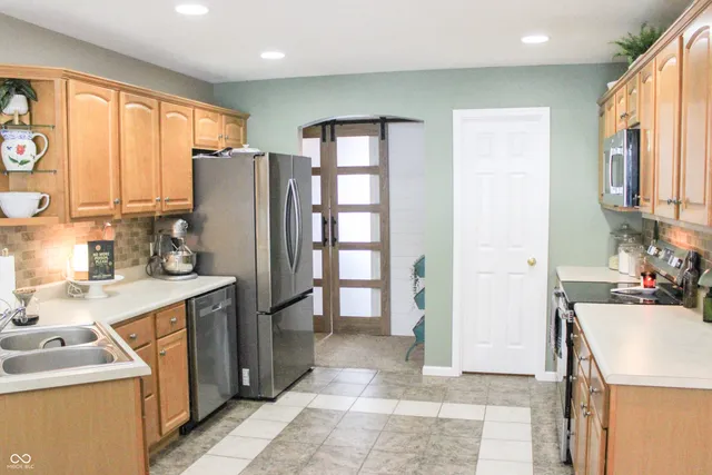 $349,000 | 1675 Twin Oaks Drive, North Vernon, IN 47265