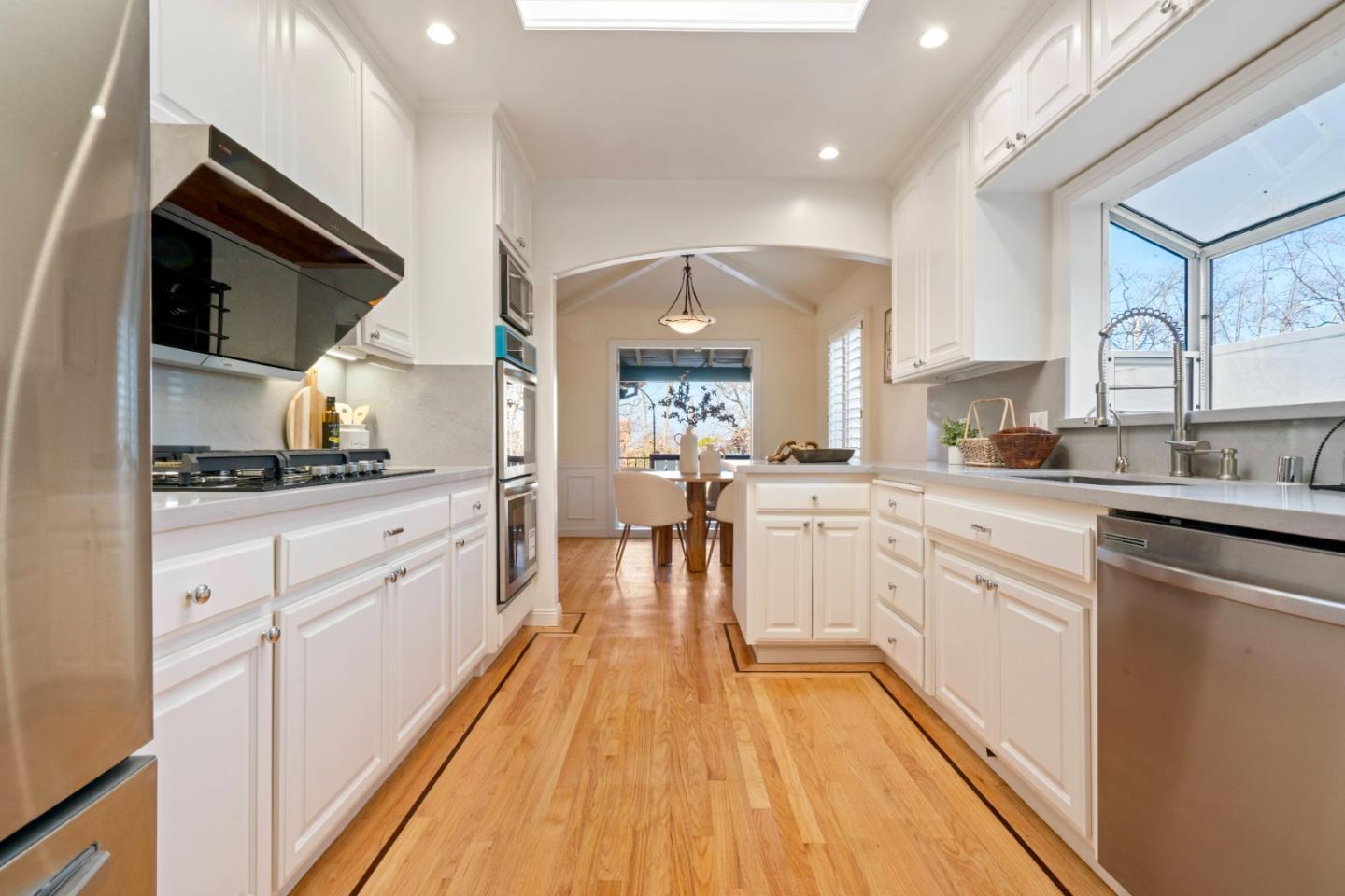 415 Hazel Avenue Millbrae, CA 94030 - Photo 13 of 57