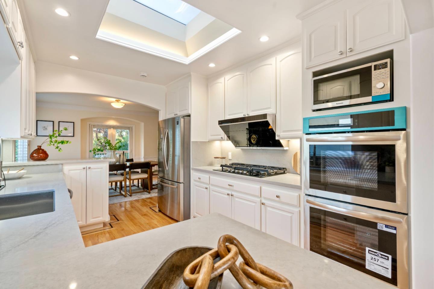 415 Hazel Avenue Millbrae, CA 94030 - Photo 16 of 57