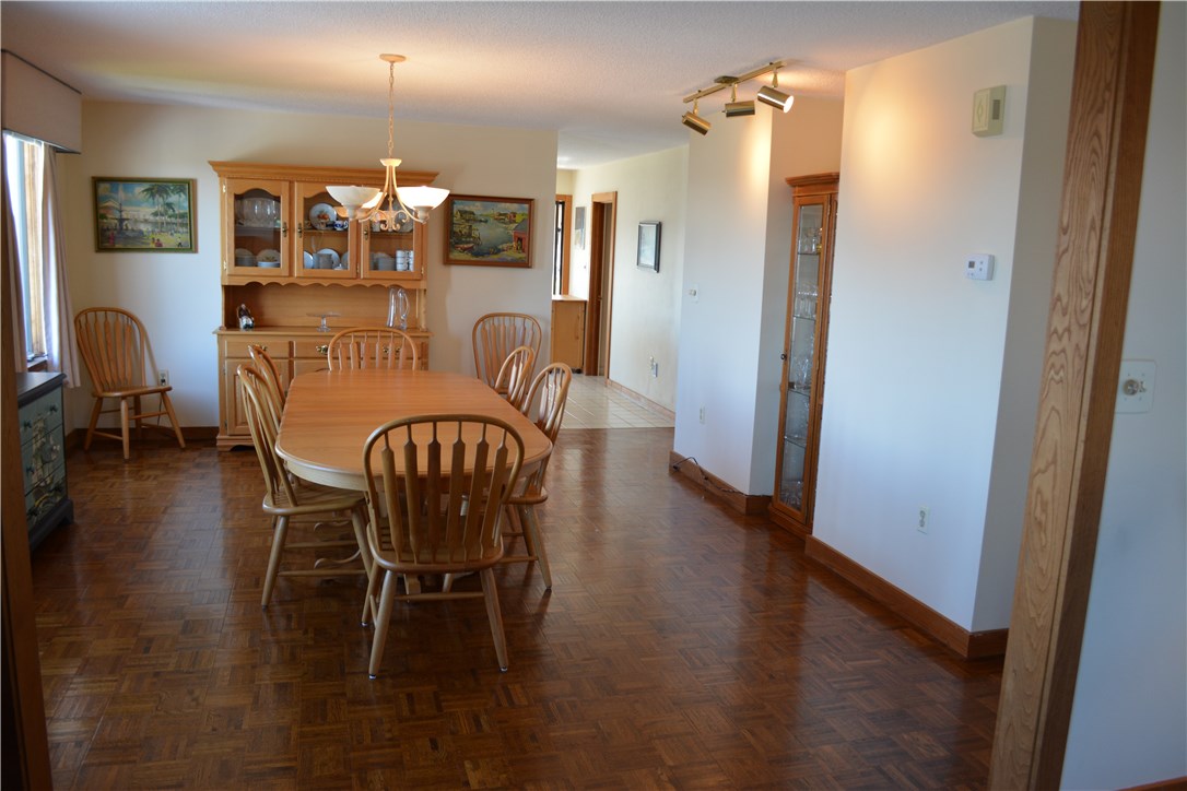 187 Lepes Road Portsmouth, RI 02871 - Photo 12 of 33 Dining room with continued waterviews.