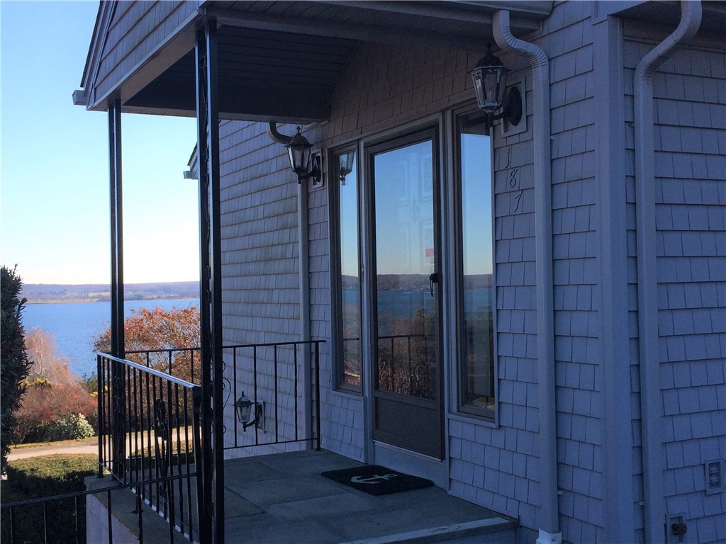 187 Lepes Road Portsmouth, RI 02871 - Photo 3 of 33 Welcome to 187 Lepes Rd!