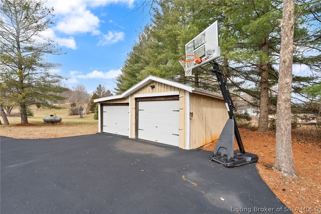 2180 Corydon Ridge Road Northeast Corydon, IN 47112 - Photo 5 of 51