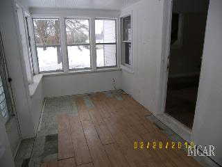 7827 Jackman Road Temperance, MI 48182 - Photo 9 of 13 941698-8.JPG