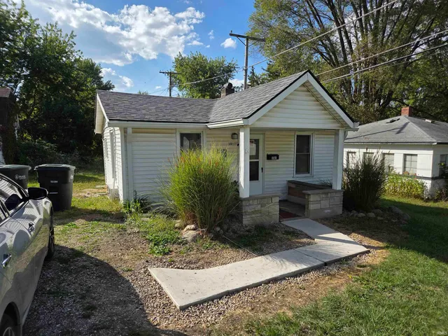 $109,000 | 2220 East Dartmouth Avenue, Muncie, IN 47303