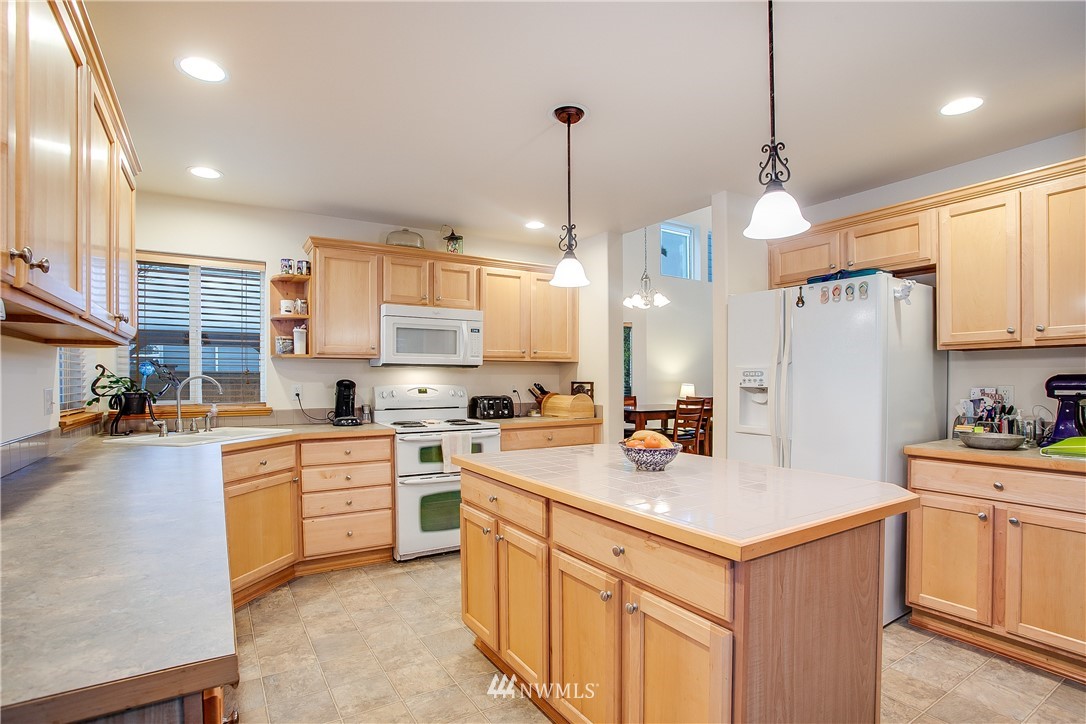 5525 Southeast 2nd Court Renton, WA 98059 - Photo 14 of 25