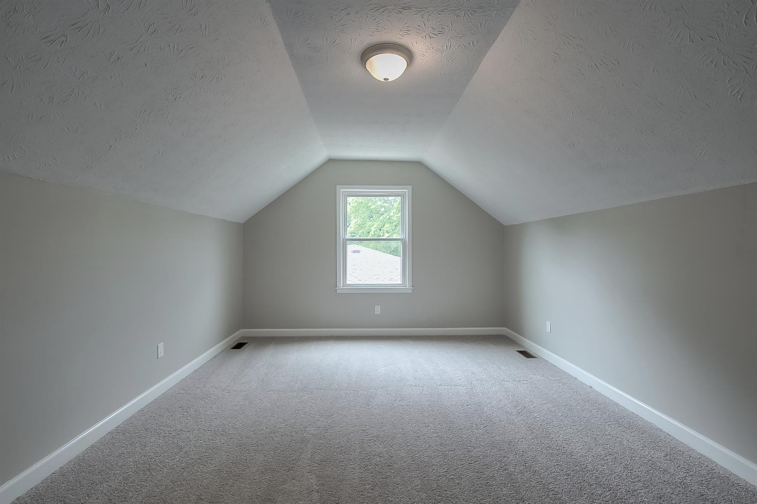 1057 Spring Run Road Lexington, KY 40514 - Photo 23 of 32 Photo 23