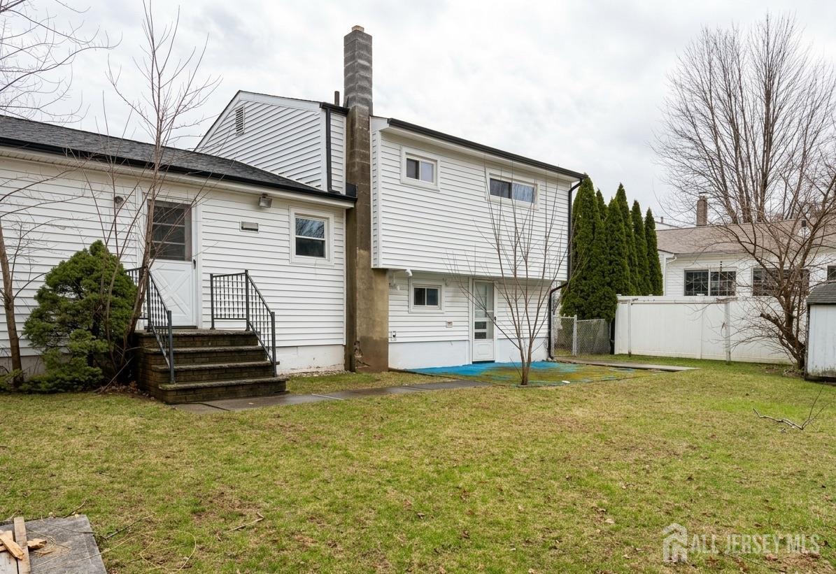 8 Finley Road Edison, NJ 08817 - Photo 15 of 15