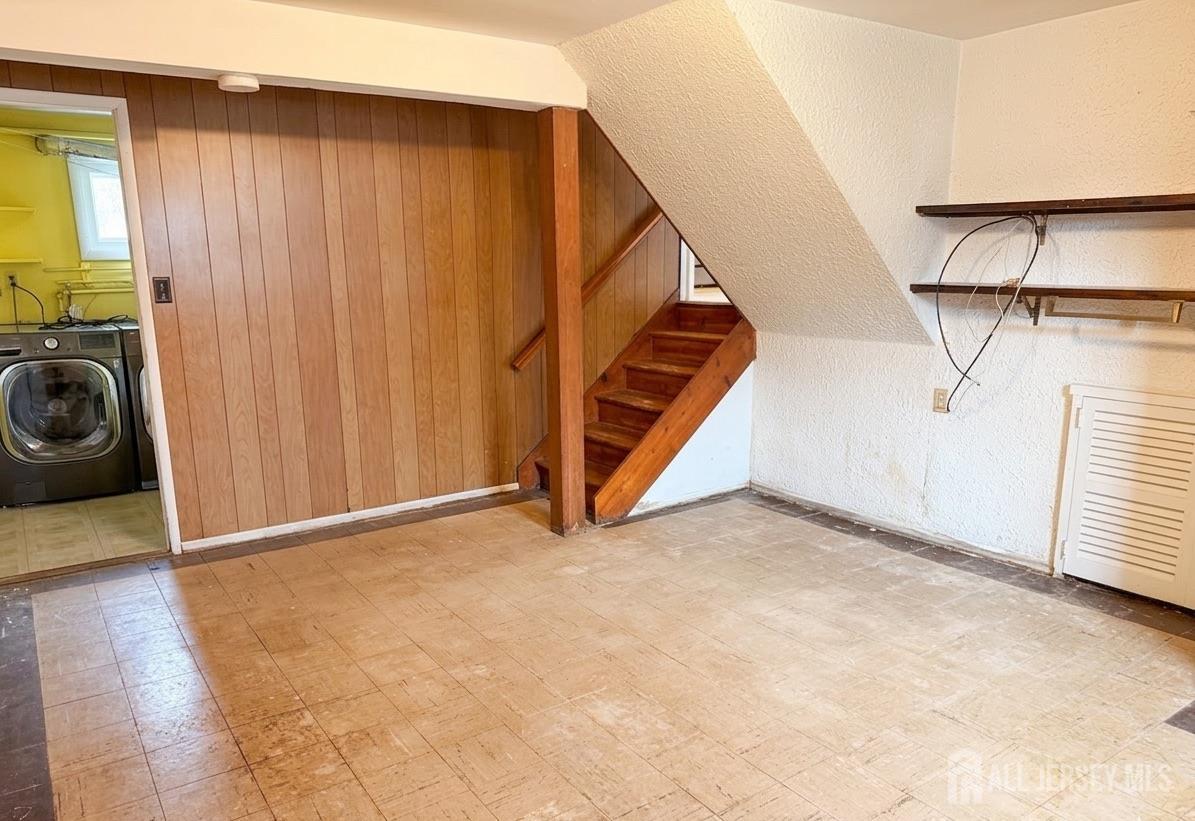 8 Finley Road Edison, NJ 08817 - Photo 6 of 15