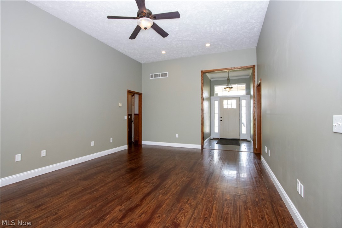 10964 Parmenter Road Burbank, OH 44214 - Photo 15 of 43