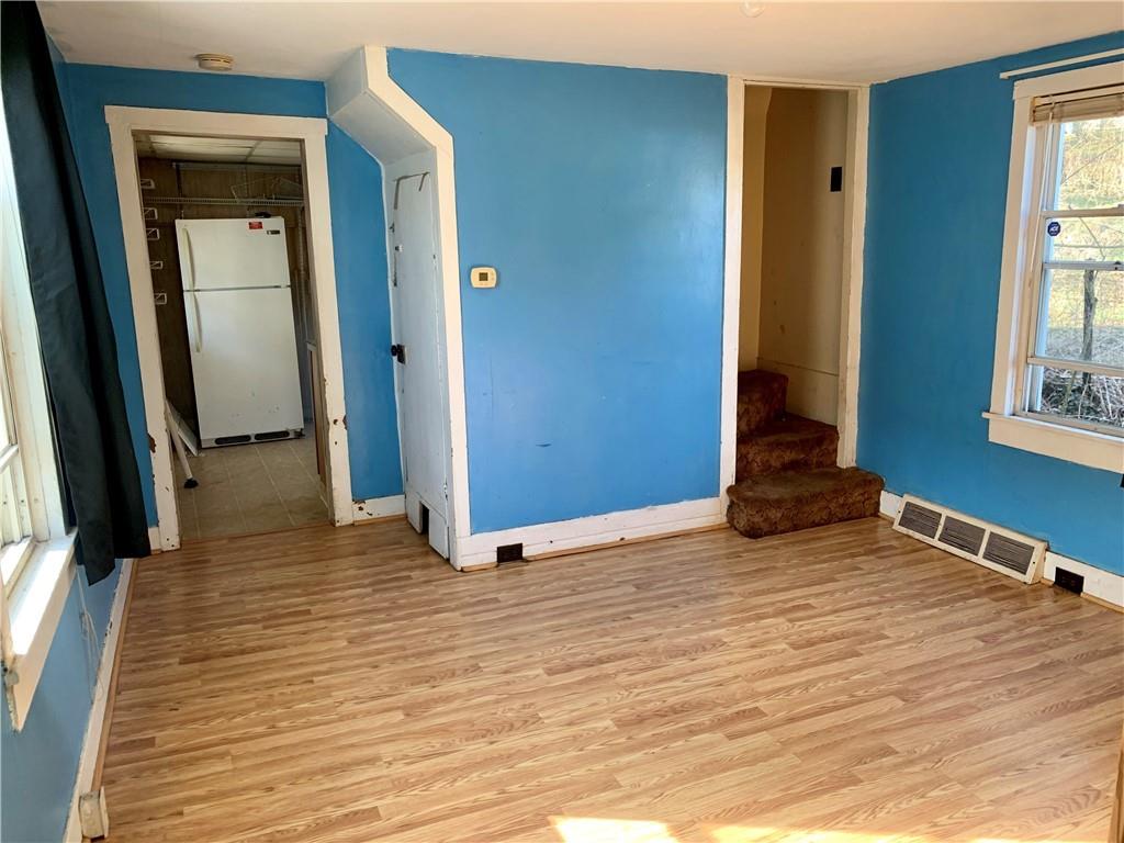 228 Cleveland Street Butler, PA 16001 - Photo 5 of 16 Gallery Image 5
