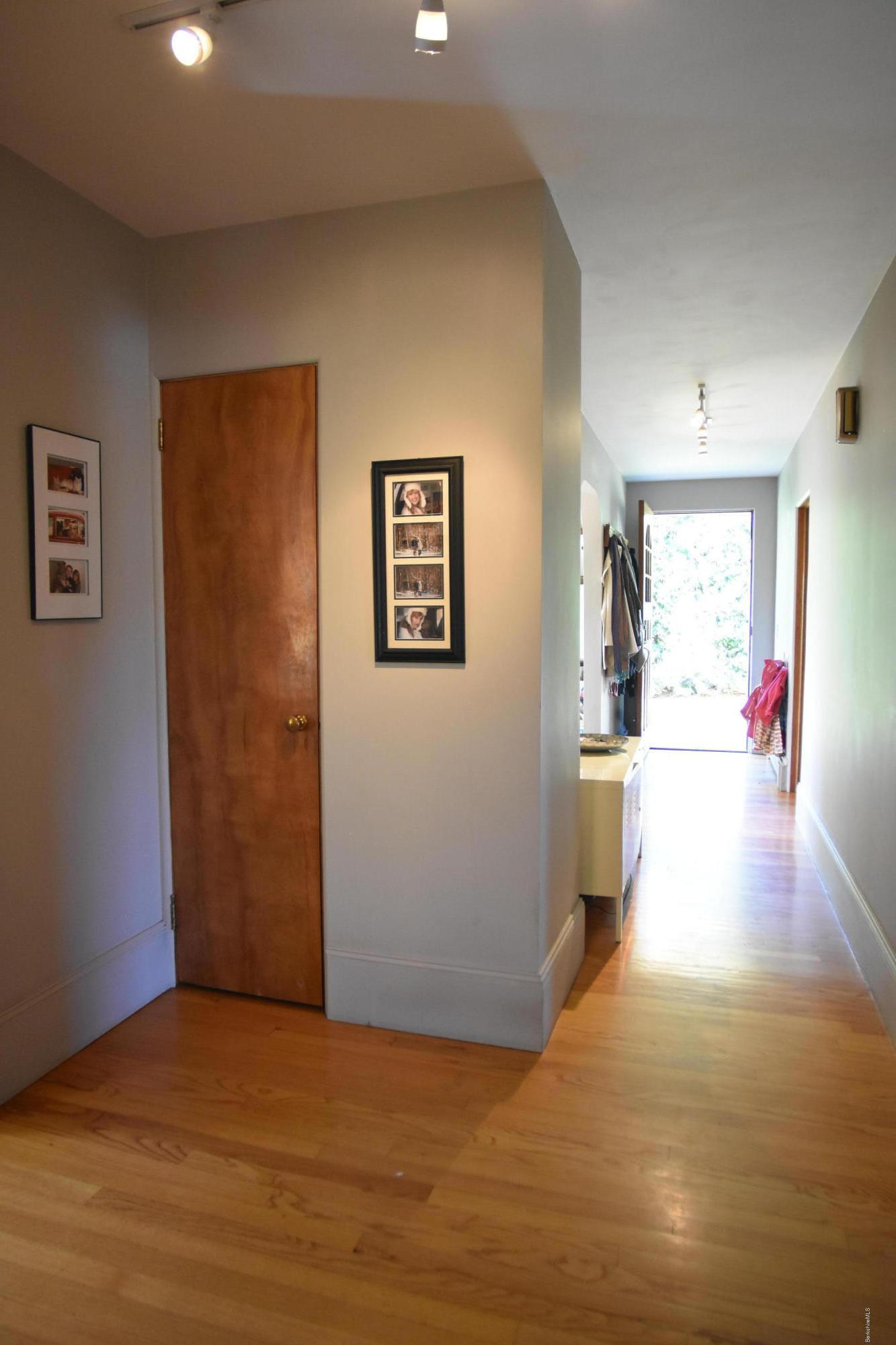 10 Fairview Road Great Barrington, MA 01236 - Photo 8 of 23 HALL