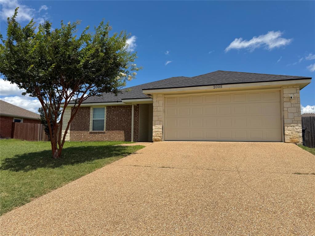2005 Sabine Drive Waco, TX 76708 - Photo 2 of 22