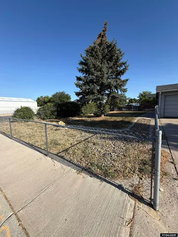$260,000 | 1304 Leal Street, Douglas, WY 82633