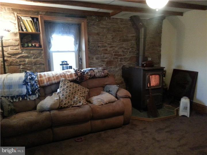 618 Quarry Road Perkasie, PA 18944 - Photo 4 of 23