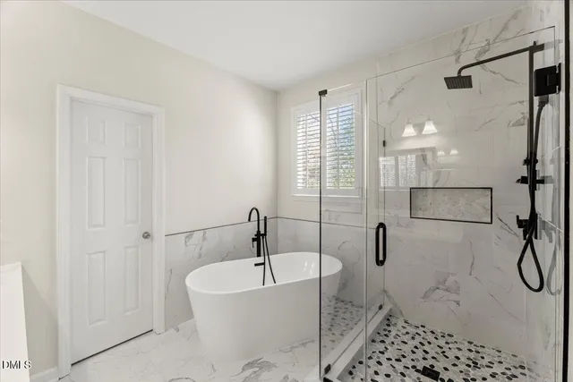 $2,800 | 6008 Chittim Court, Raleigh, NC 27616