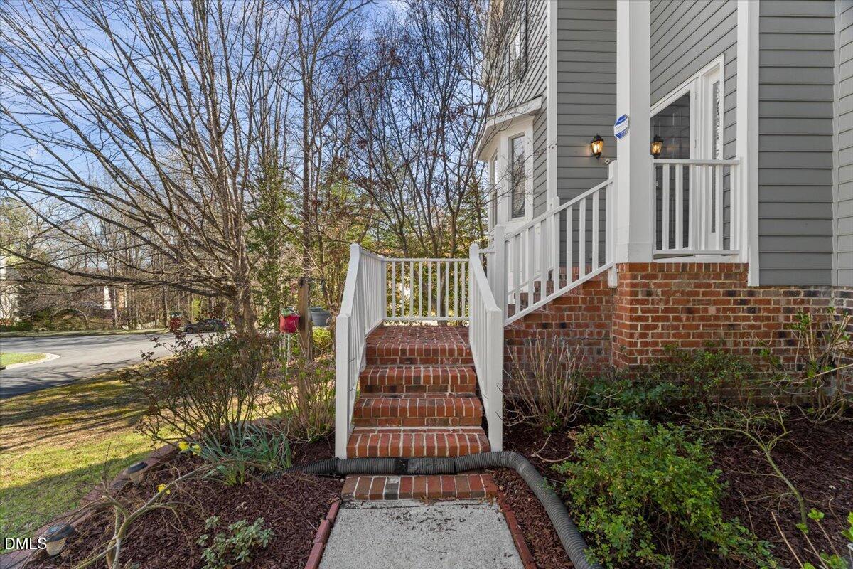 6008 Chittim Court Raleigh, NC 27616 - Photo 2 of 61 04-P1271371