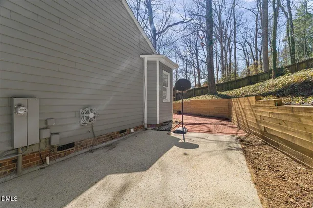 $2,800 | 6008 Chittim Court, Raleigh, NC 27616