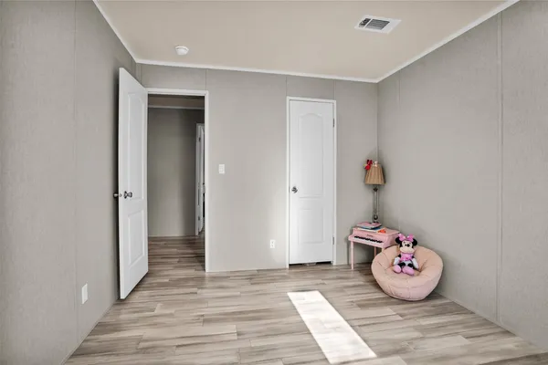 $2,000 | 595 County Road 2218, Cleveland, TX 77327