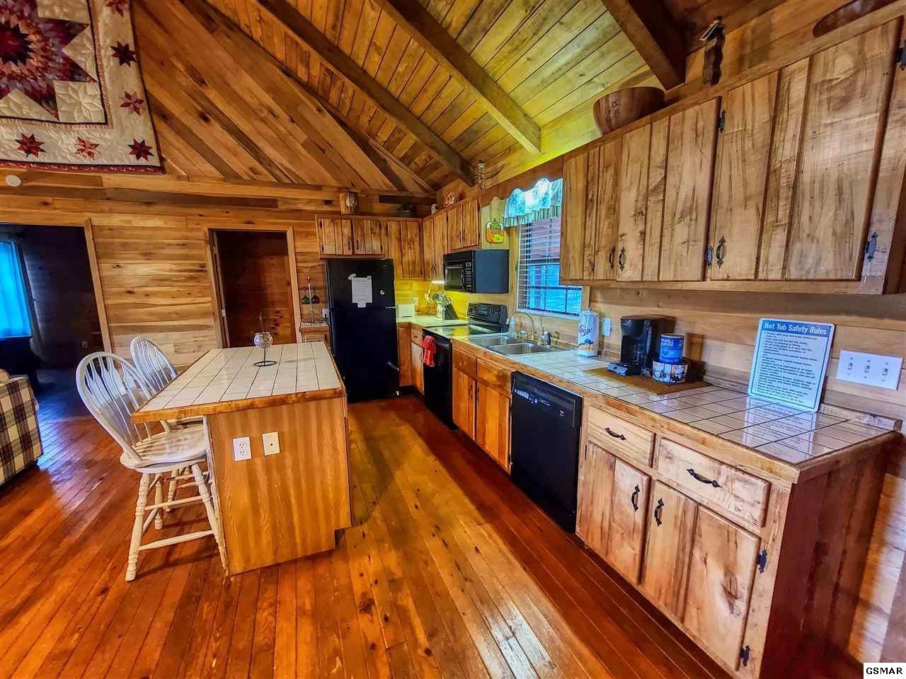 3018 Hatcher Mountain Road Sevierville, TN 37862 - Photo 16 of 30