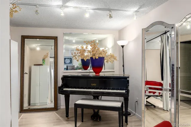 $525,000 | 7466 West Cedar Circle, Lakewood, CO 80226