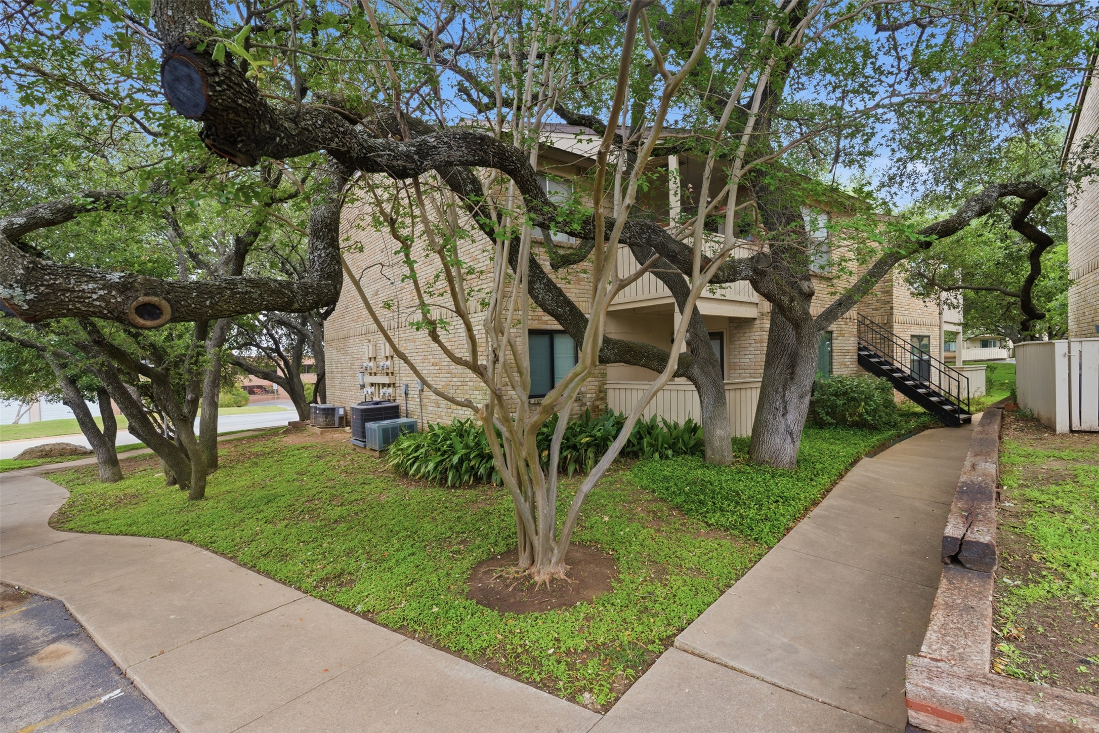 8210 Bent Tree Road, Unit 235 Austin, TX 78759 - Photo 3 of 30