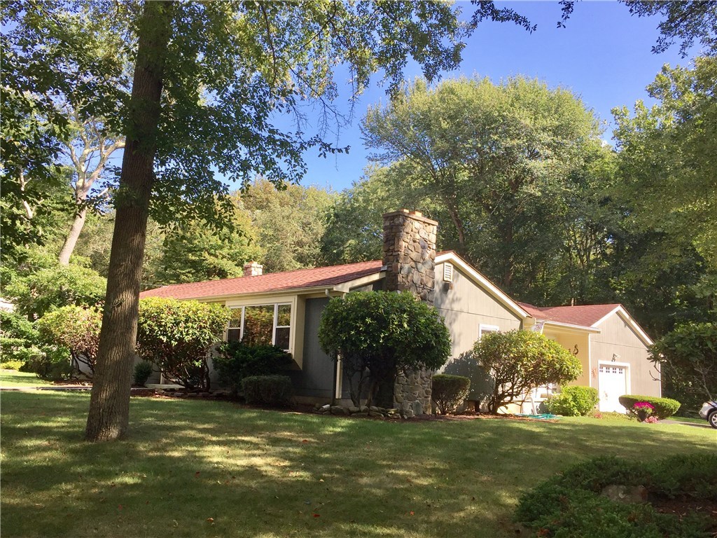 Fabulous West side  Corner lot!  Sprawling 3 bed 2 bath Rambling Ranch is located just steps away from East Bay Bike path, Colt State Park, and easy boat access to Narr Bay.