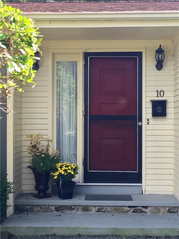 10 Duffield Road Bristol, RI 02809 - Photo 2 of 37 Front entrance to Duffield Rd. Welcome Home!