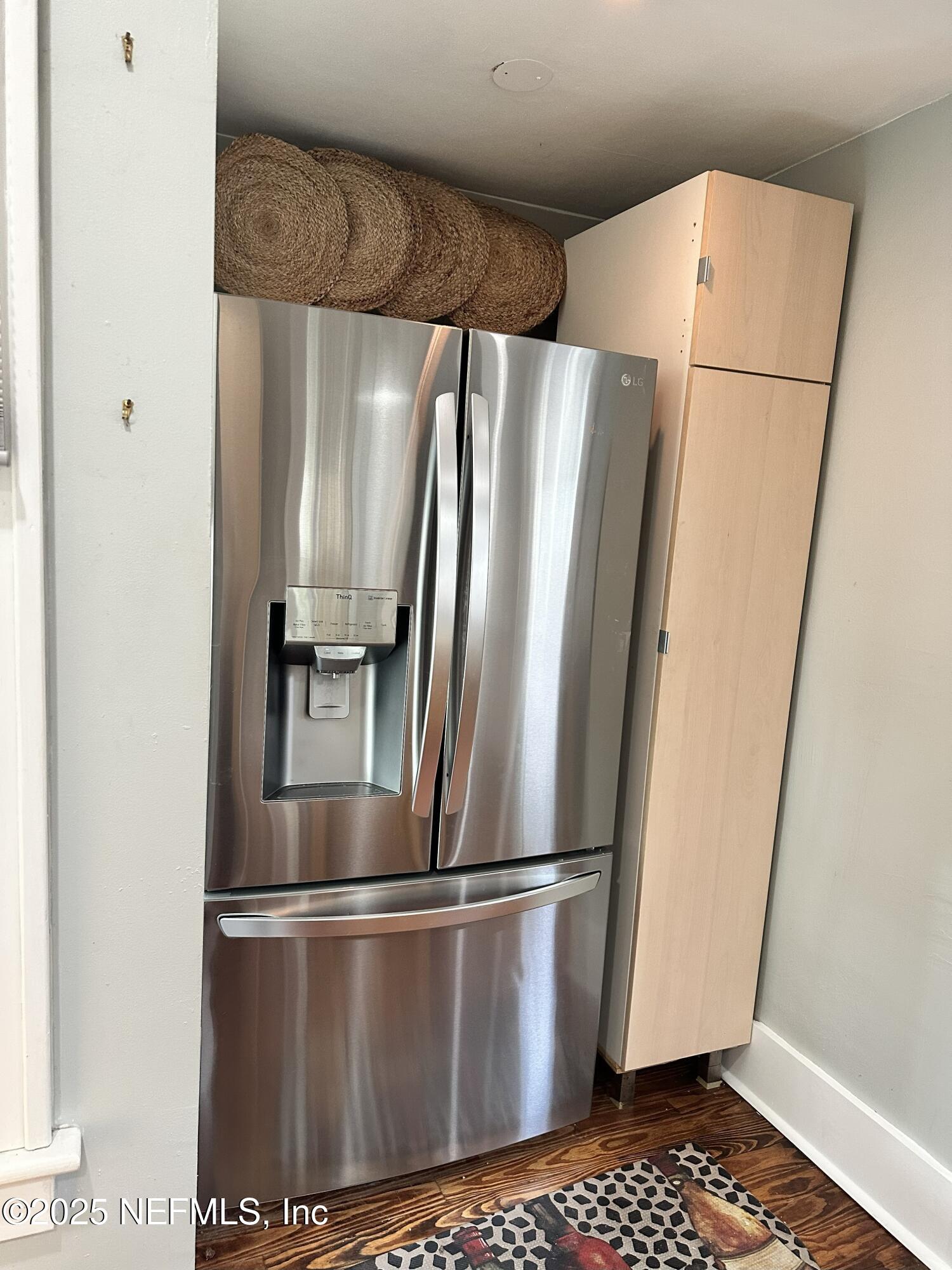 3854 Valencia Road Jacksonville, FL 32205 - Photo 18 of 21 SS Refrigerator