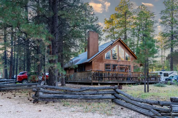 a view of backyard of house