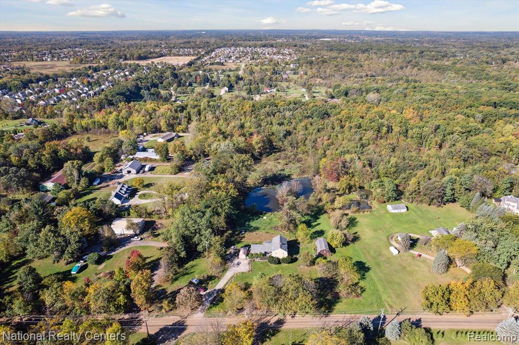 27293 Martindale Road South Lyon, MI 48178 - Photo 62 of 68