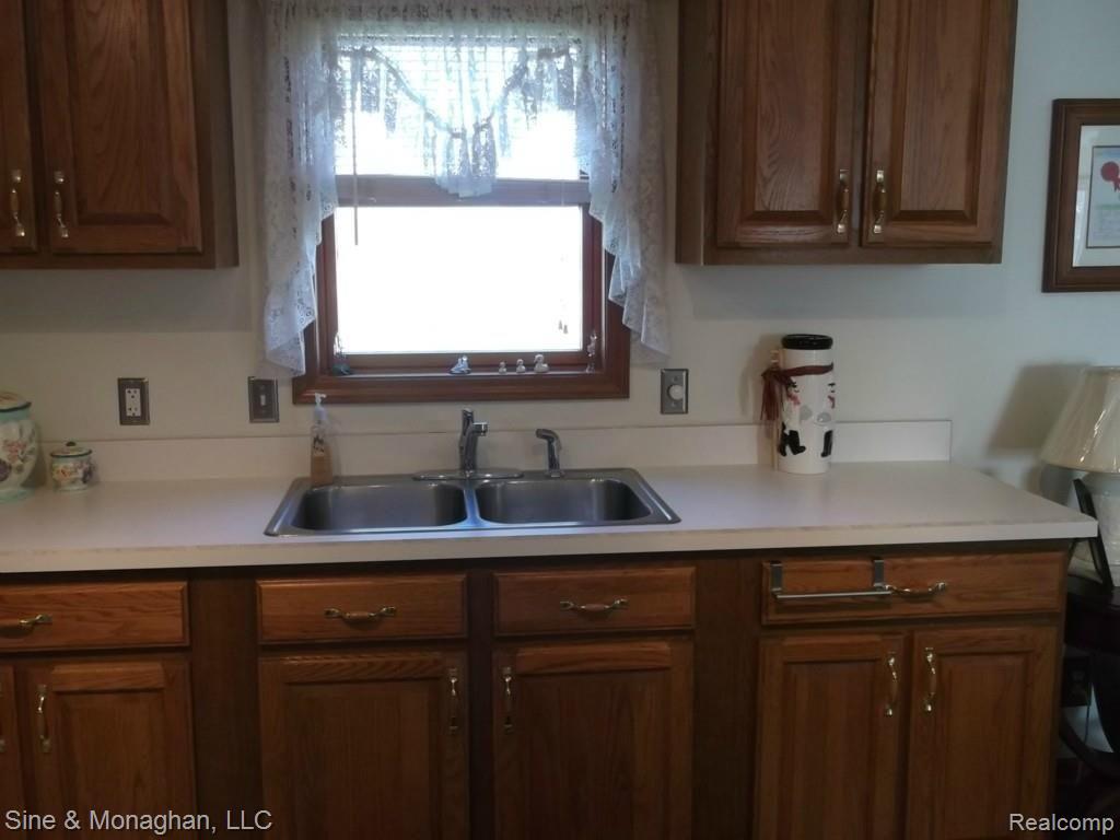 1990 Emerson Road Goodells, MI 48027 - Photo 6 of 29 5.JPG