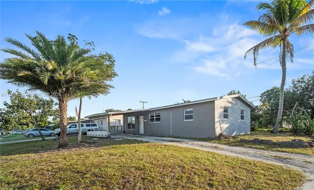 $2,900 | 701 North 70th Avenue, Hollywood, FL 33024