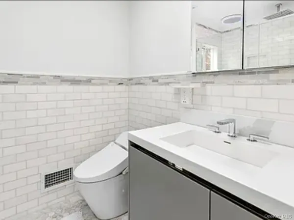 $30,000 | 32 Lewis Road, East Quogue, NY 11942