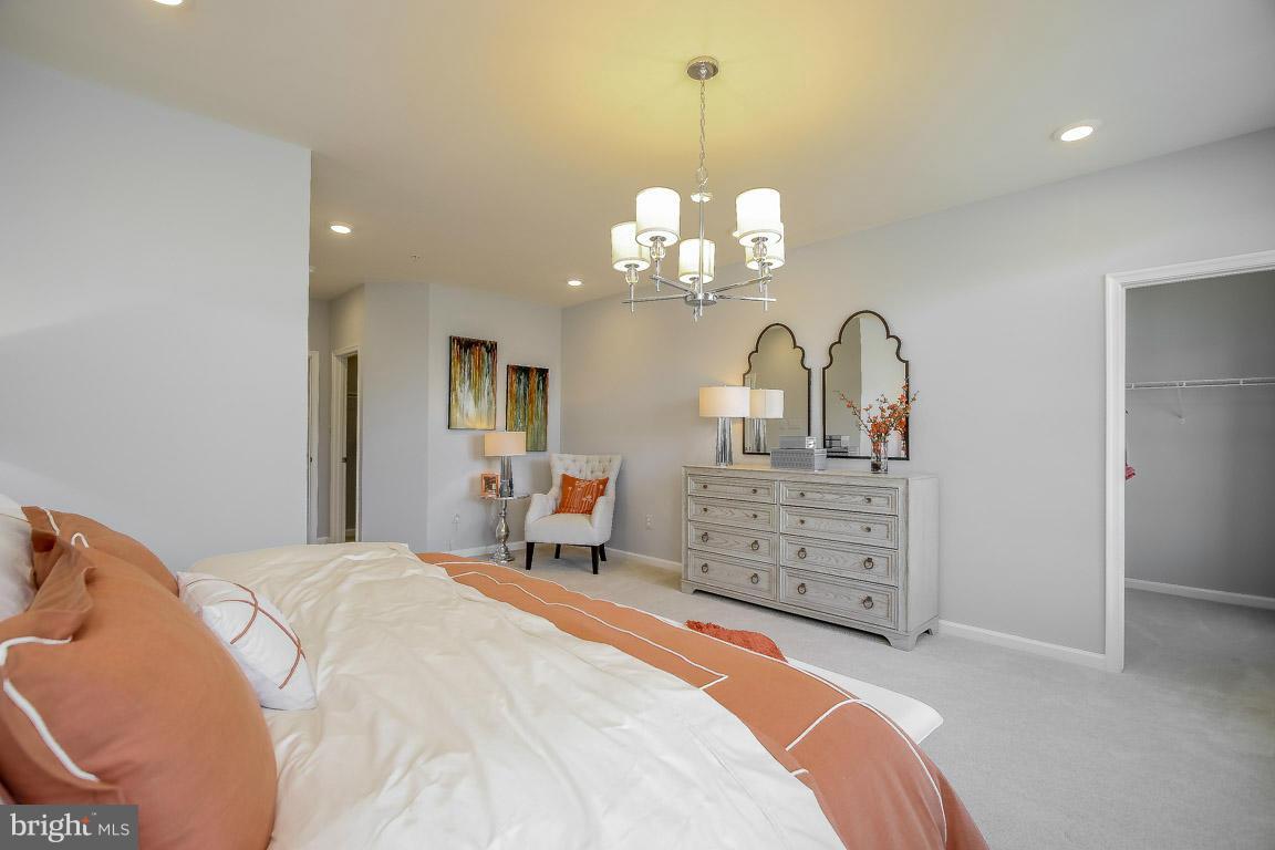 813 Orchard Tree Road, Unit 809 Odenton, MD 21113 - Photo 7 of 30 RELAX IN THIS OWNER'S SUITE